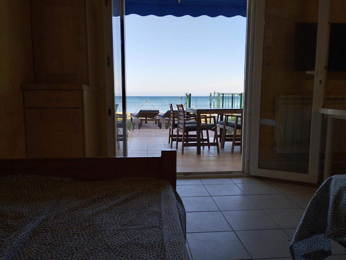 Le Surplage Hyeres Luaran gambar