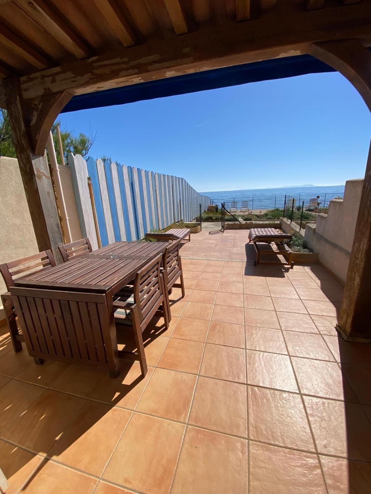 Le Surplage Hyeres Luaran gambar