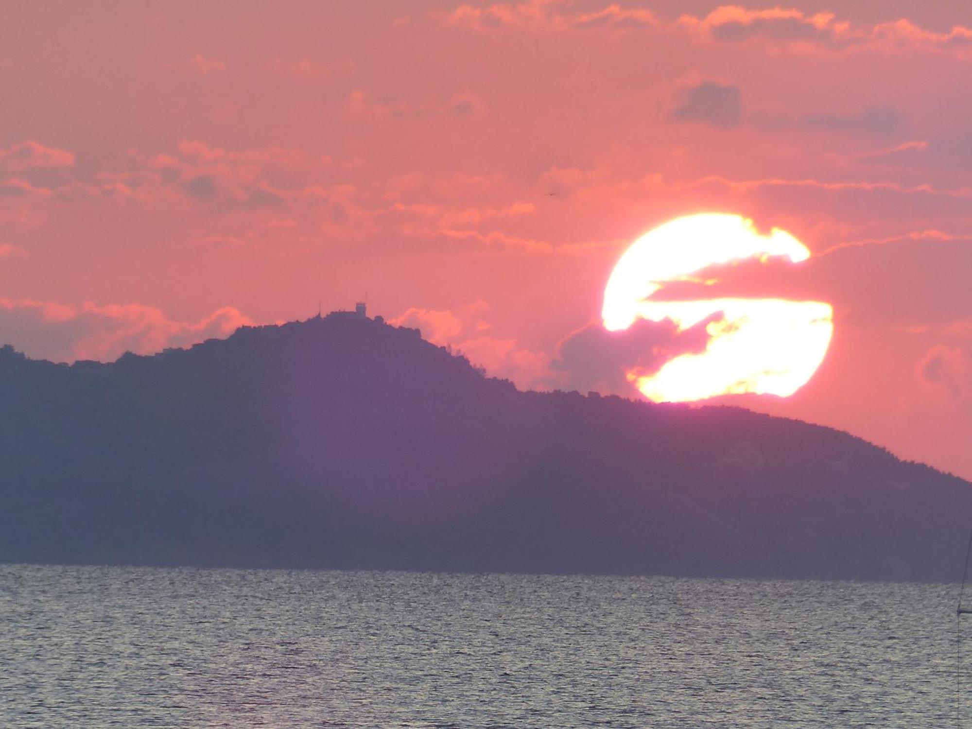 Le Surplage Hyeres Luaran gambar
