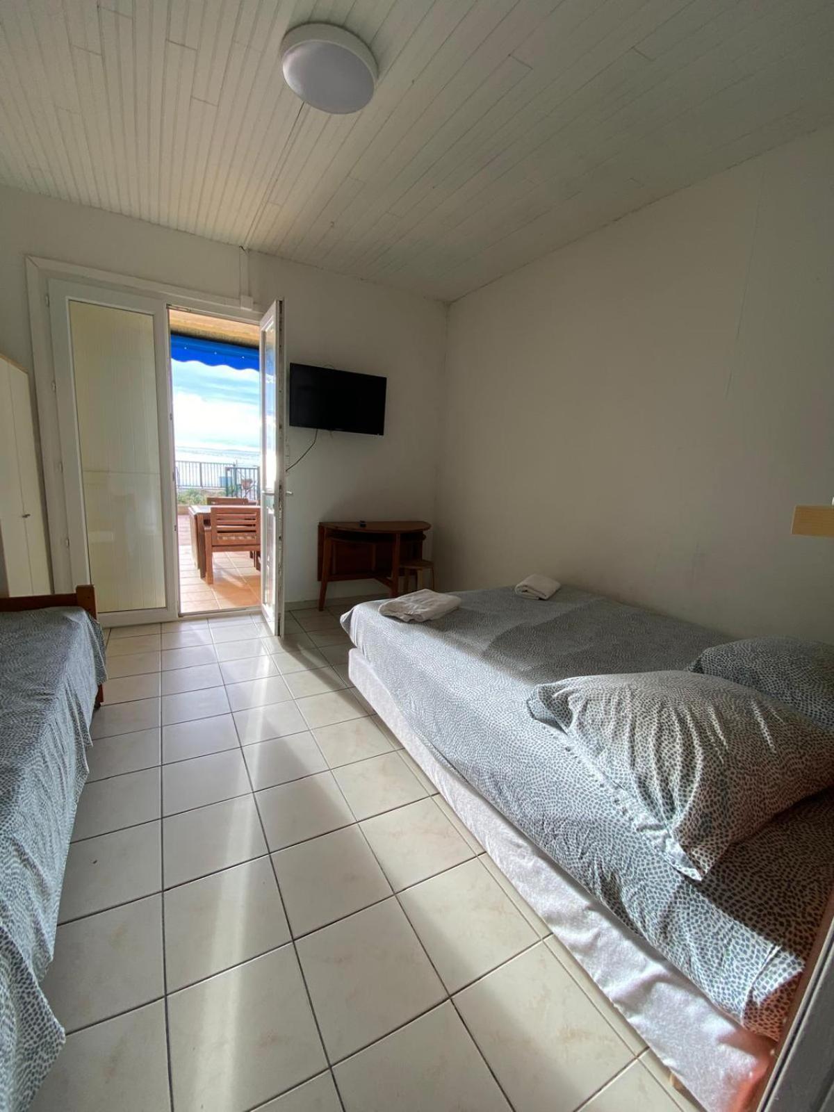 Le Surplage Hyeres Luaran gambar