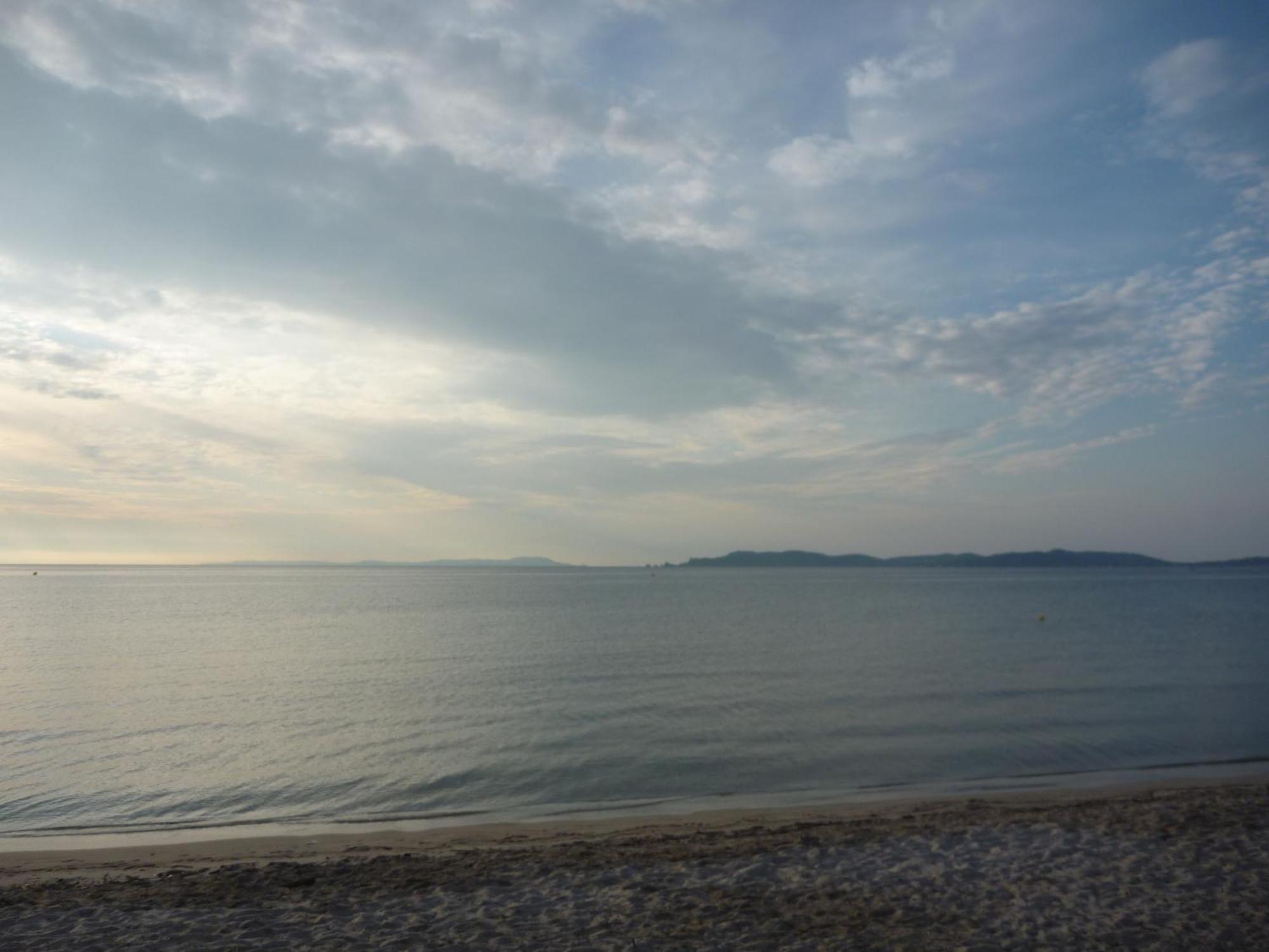 Le Surplage Hyeres Luaran gambar