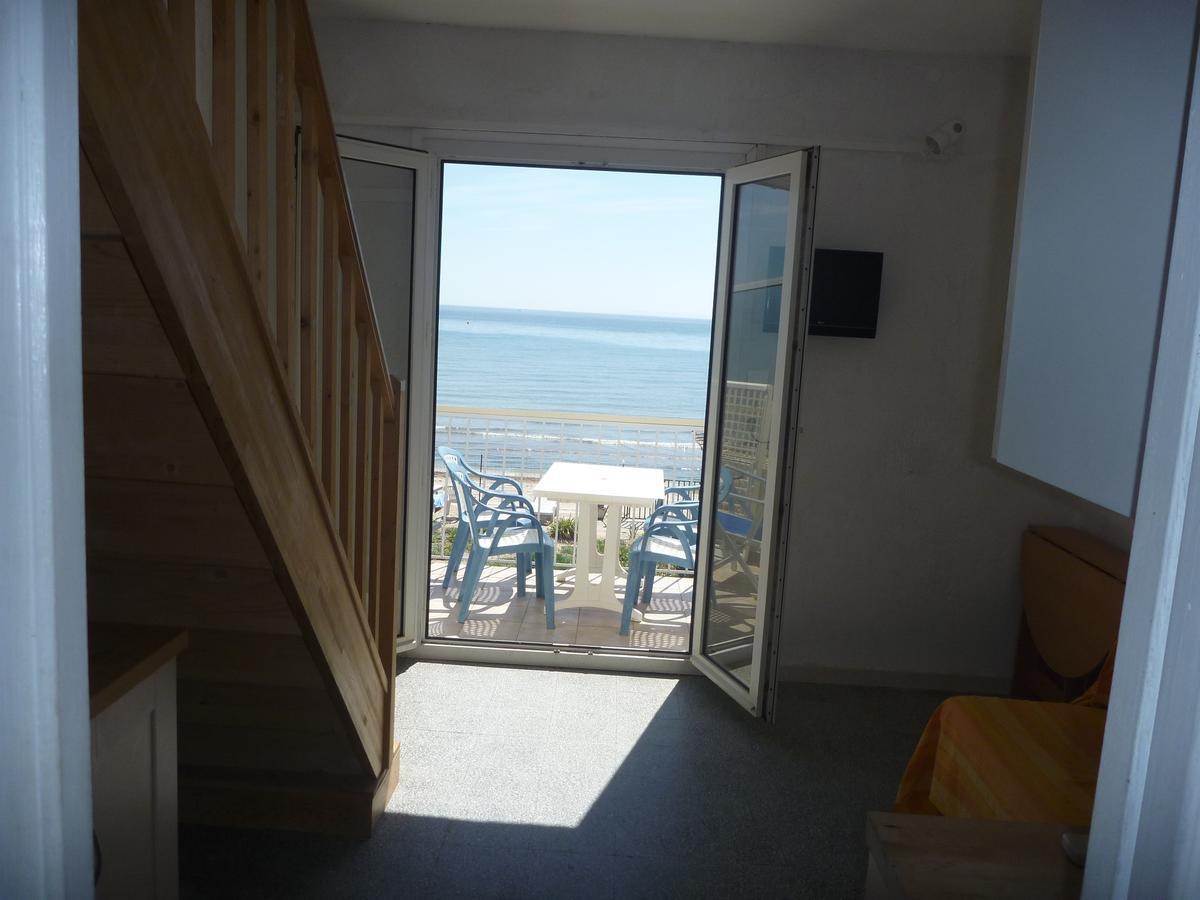 Le Surplage Hyeres Luaran gambar